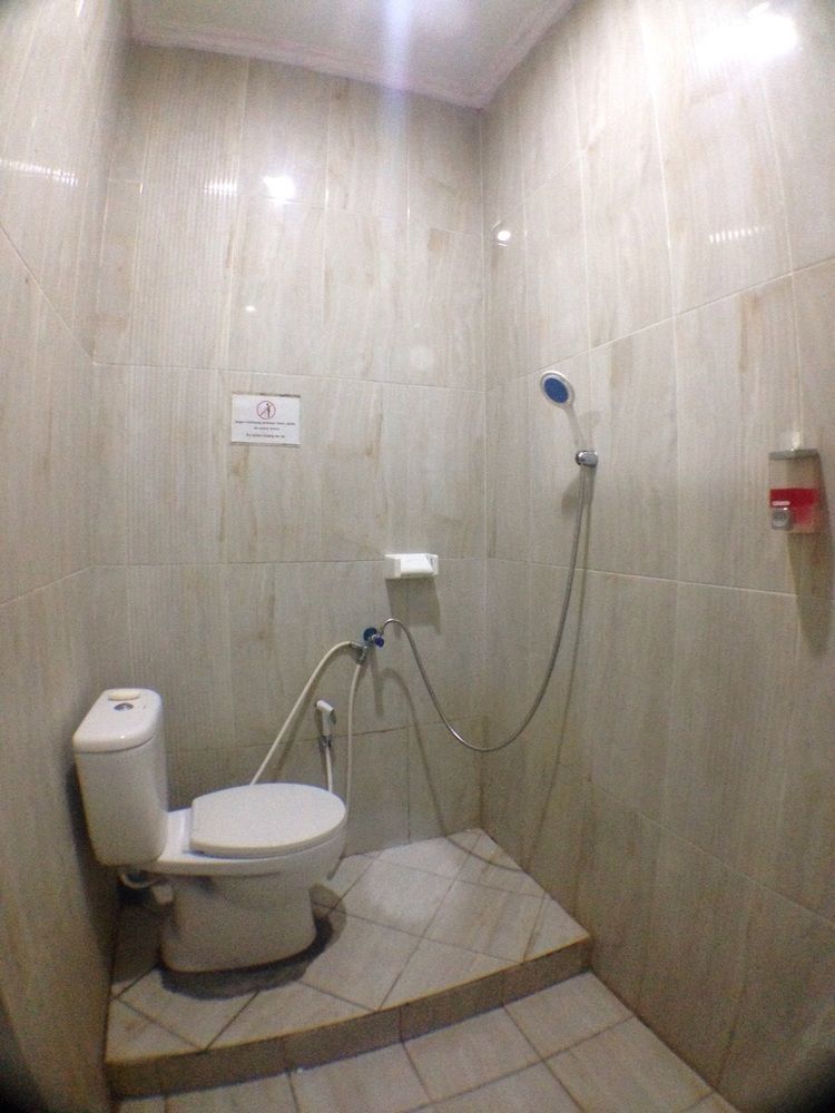 Hoz Bed & Breakfast Джокьякарта Экстерьер фото